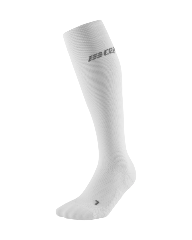 CEP Ultralight Socks Tall in weiß für Männer